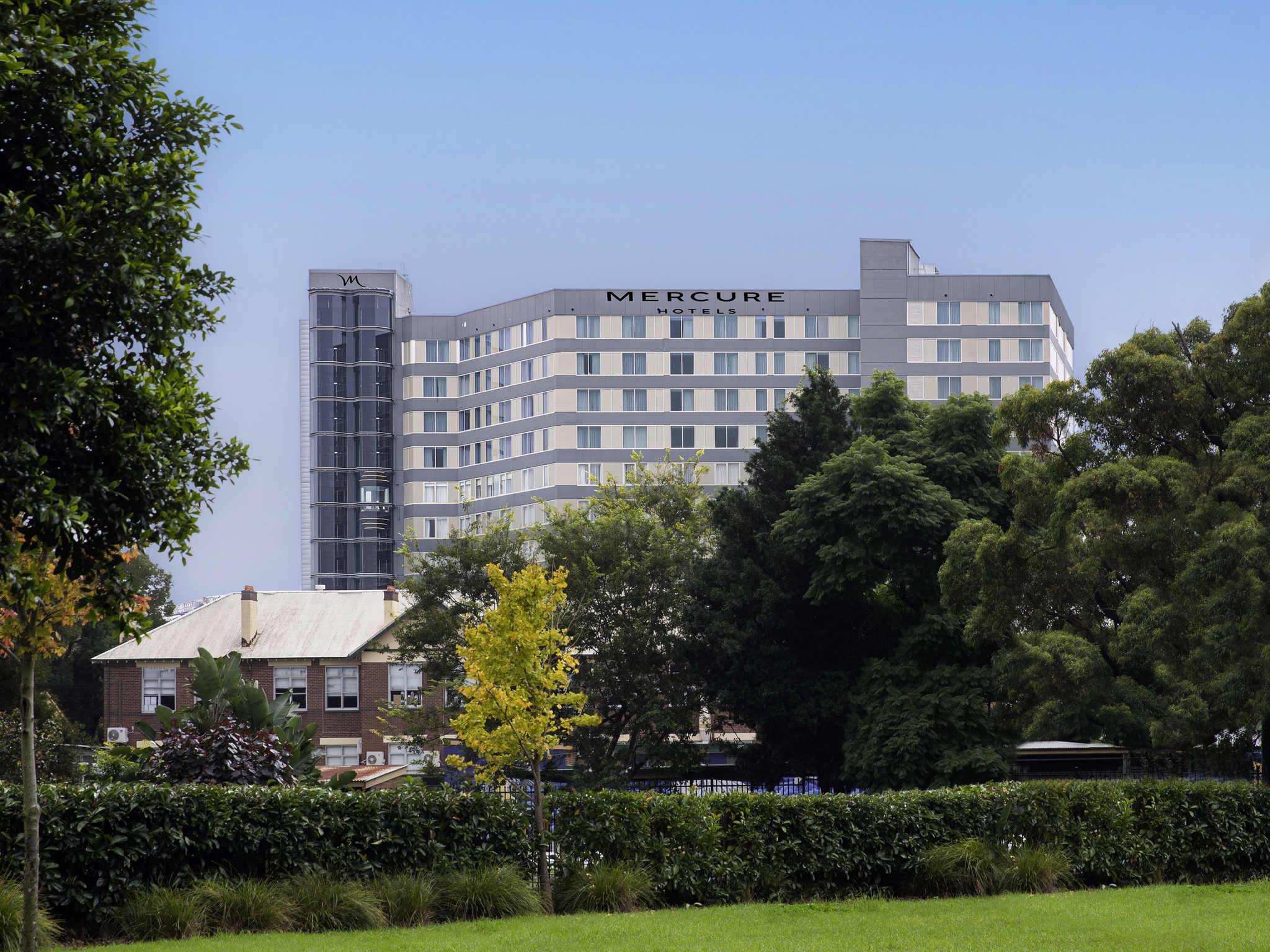 Mercure Sydney Bankstown Экстерьер фото