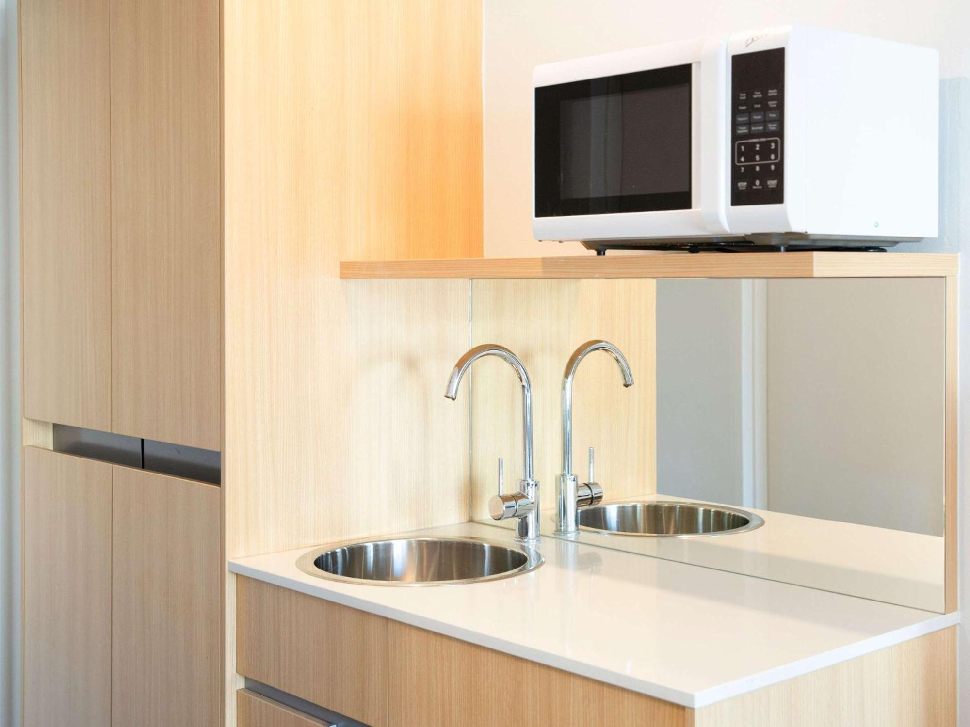 Mercure Sydney Bankstown Экстерьер фото