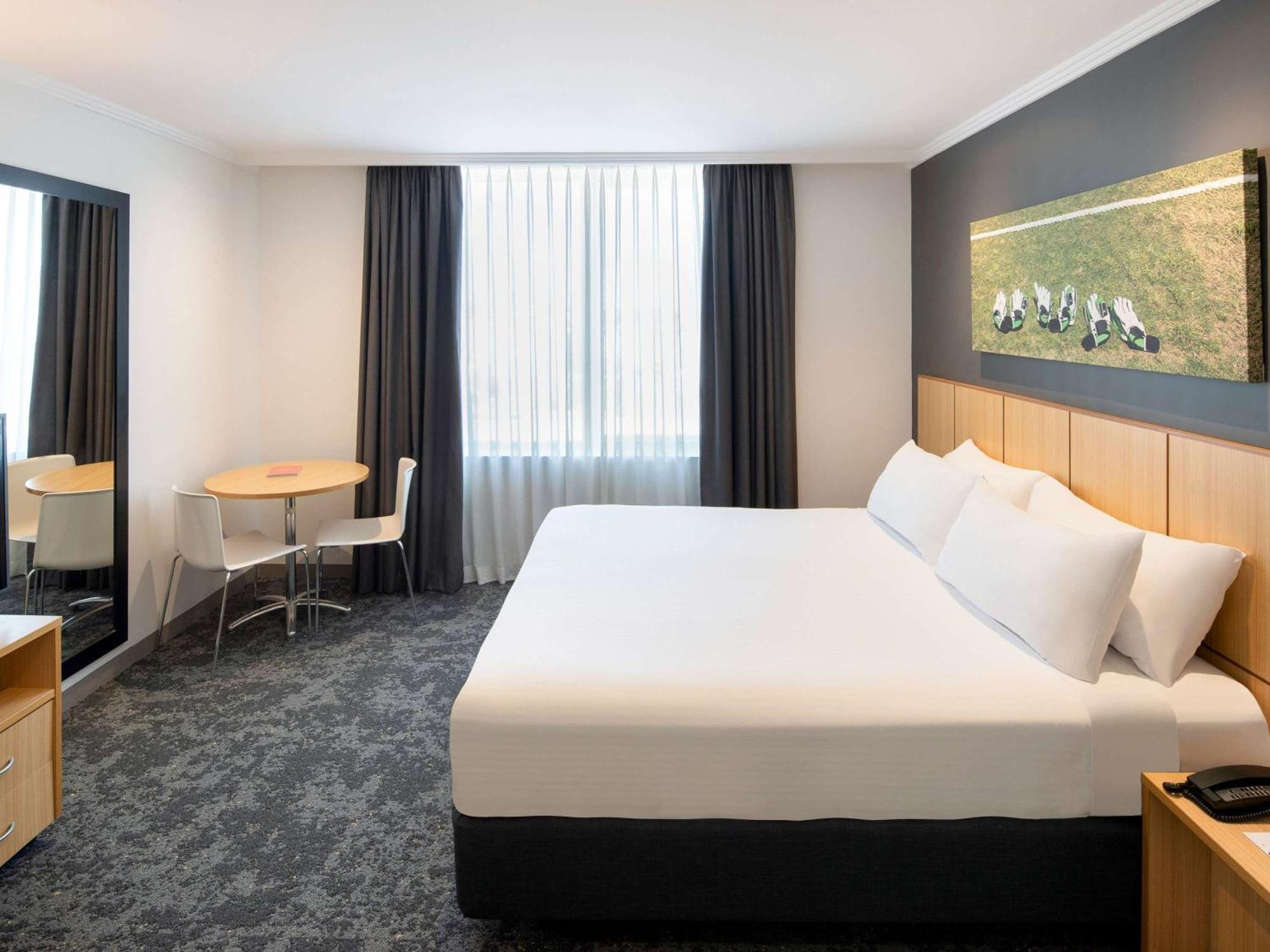 Mercure Sydney Bankstown Экстерьер фото