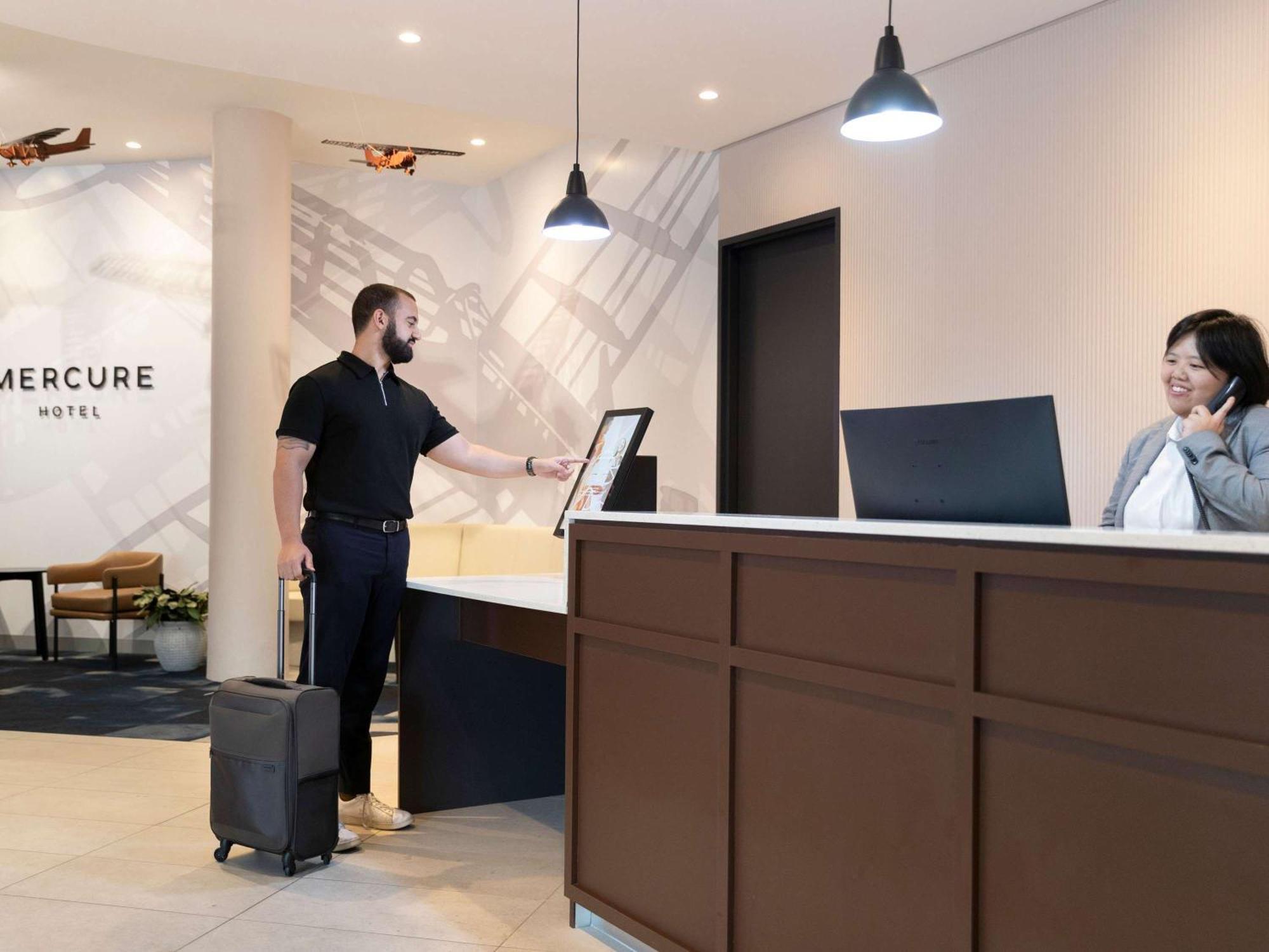 Mercure Sydney Bankstown Экстерьер фото